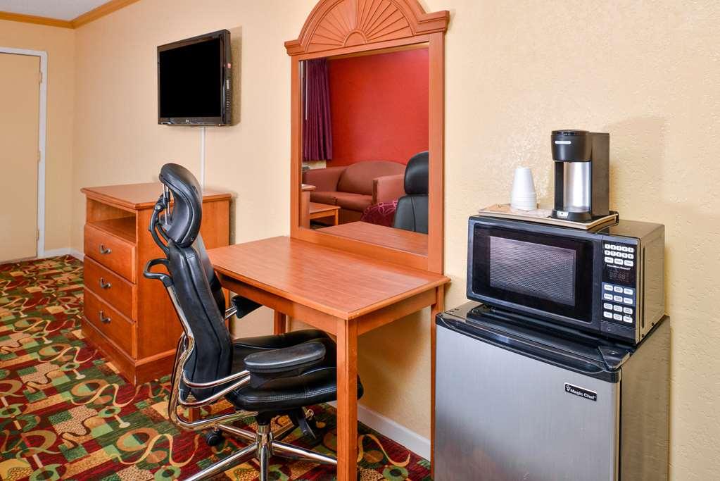 Americas Best Value Inn Buda Exterior foto