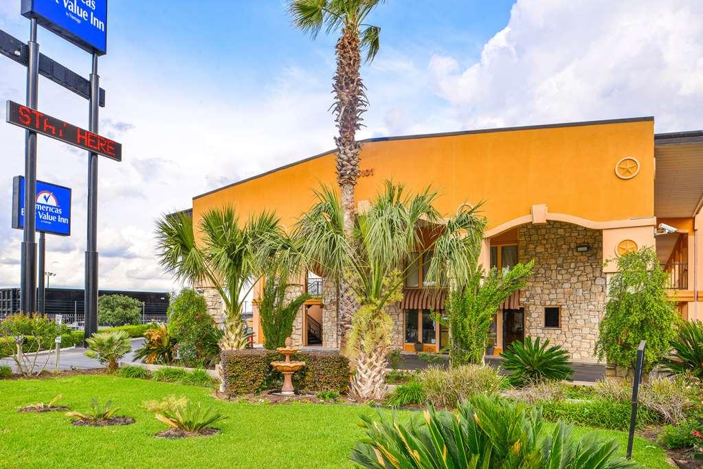 Americas Best Value Inn Buda Exterior foto