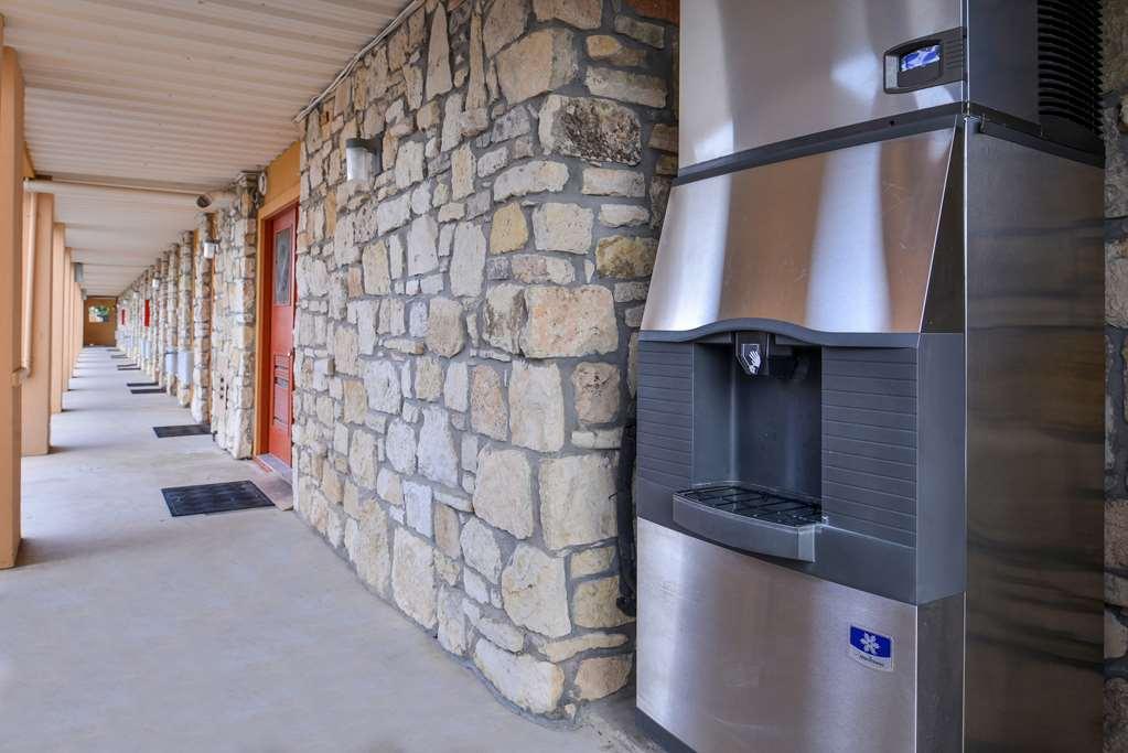 Americas Best Value Inn Buda Exterior foto