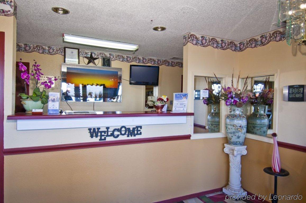 Americas Best Value Inn Buda Interior foto
